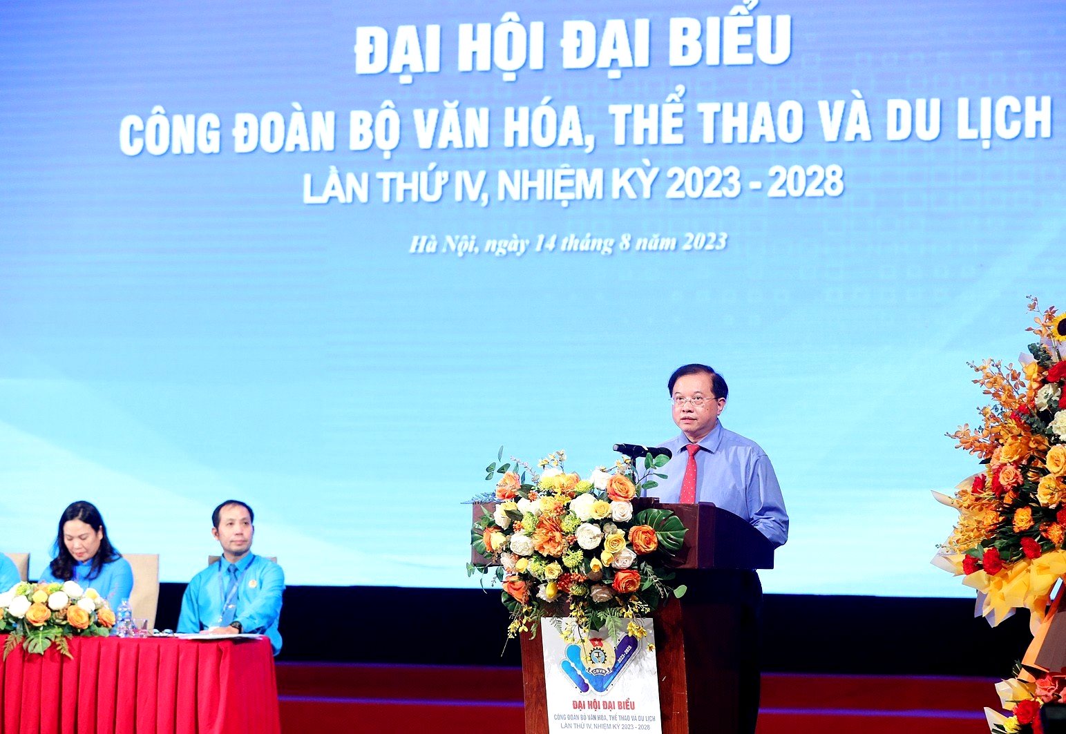 Thứ trưởng Bộ Văn hóa, Thể thao và Du lịch Tạ Quang Đông phát biểu tại Đại hộ